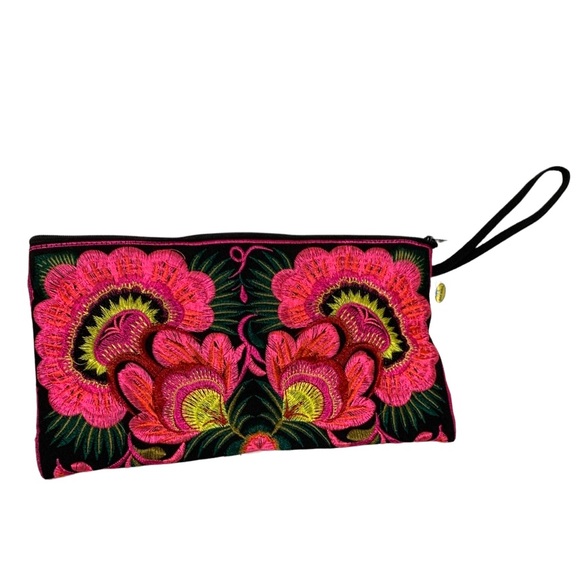 FINAL SALE Sam Well Boho Floral Embroidered Colorful Wristlet One Size - Picture 1 of 8